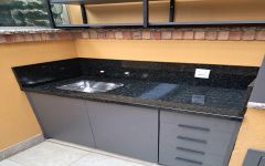 Tampo em granito verde Ubatuba